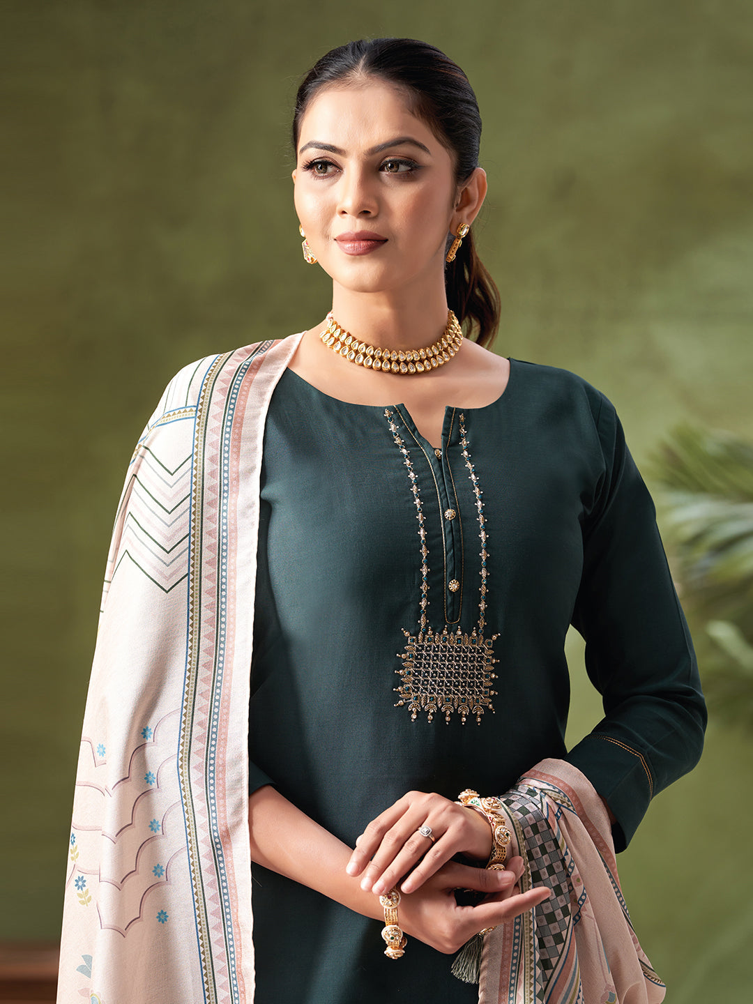 Women red elegant party wear